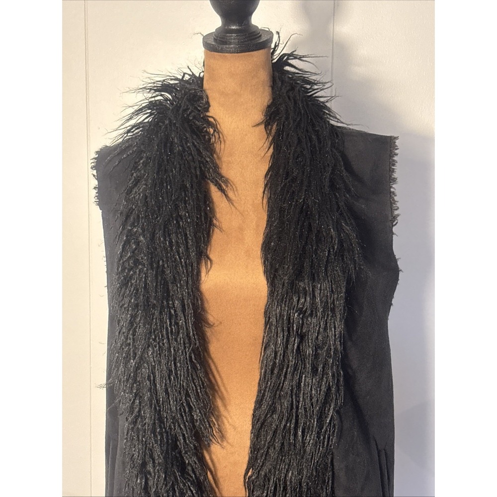 WOMENS BLACK FOREVER 21 faux Fur,SUEDE Vest Sz Small Shabby Chic